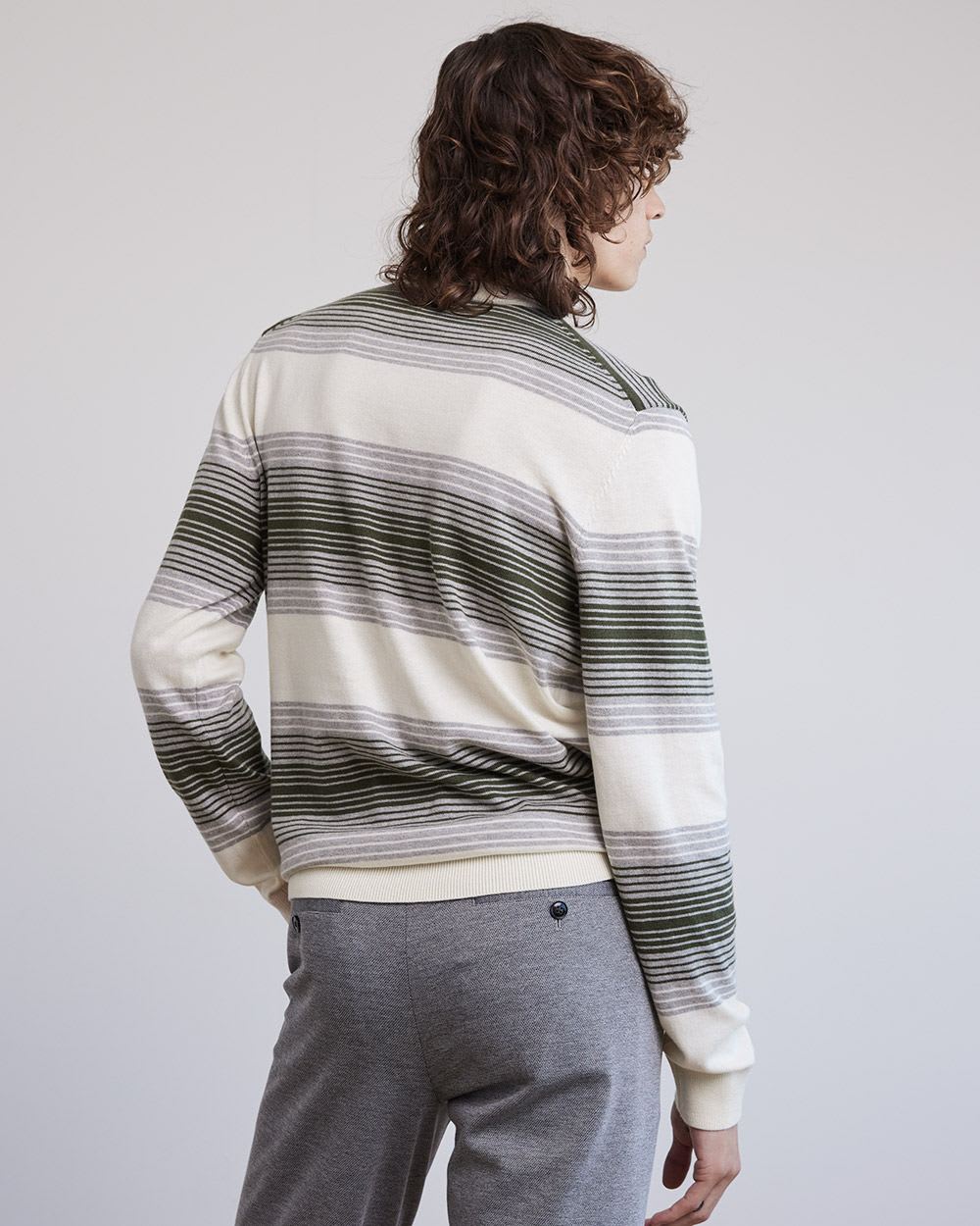 Crew-Neck Sweater with Colour Blocks
