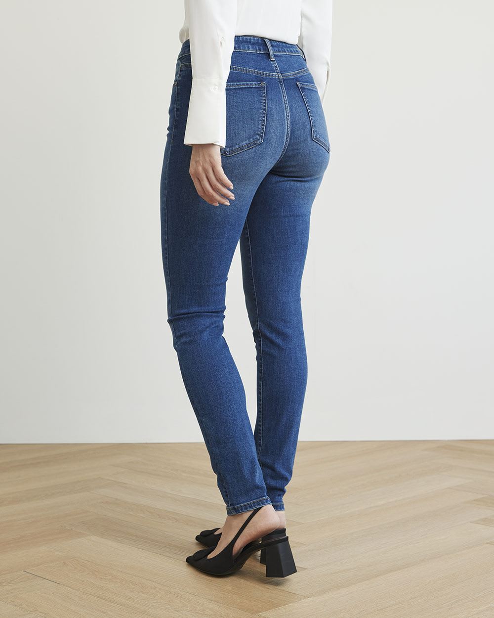 Medium Wash High-Rise Natalie Jegging - 32''