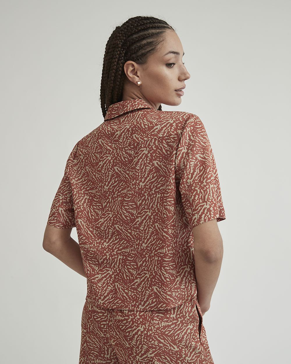 Short-Sleeve Buttoned-Down Twill Blouse