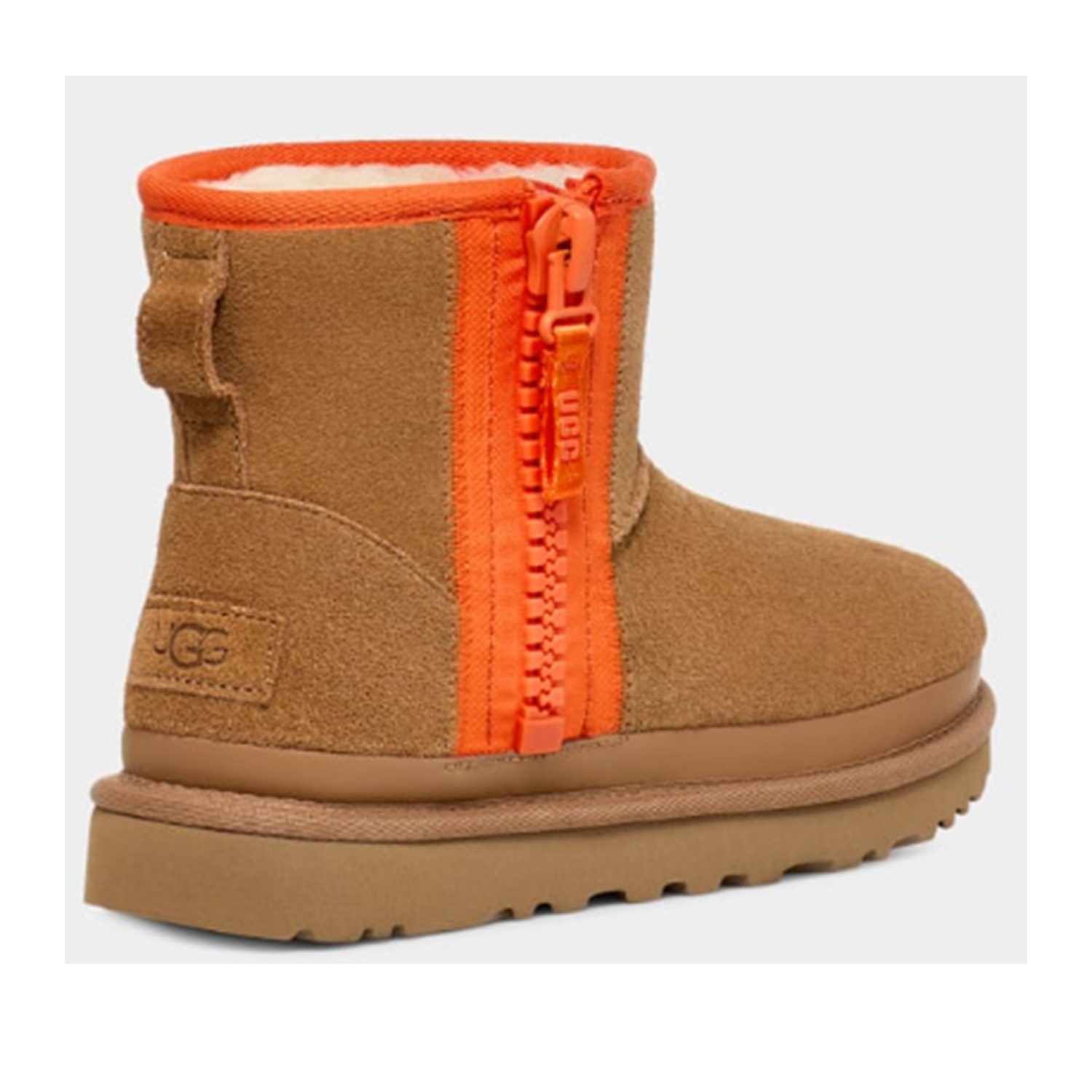 Ugg Classic Mini Zipper Tape Logo in