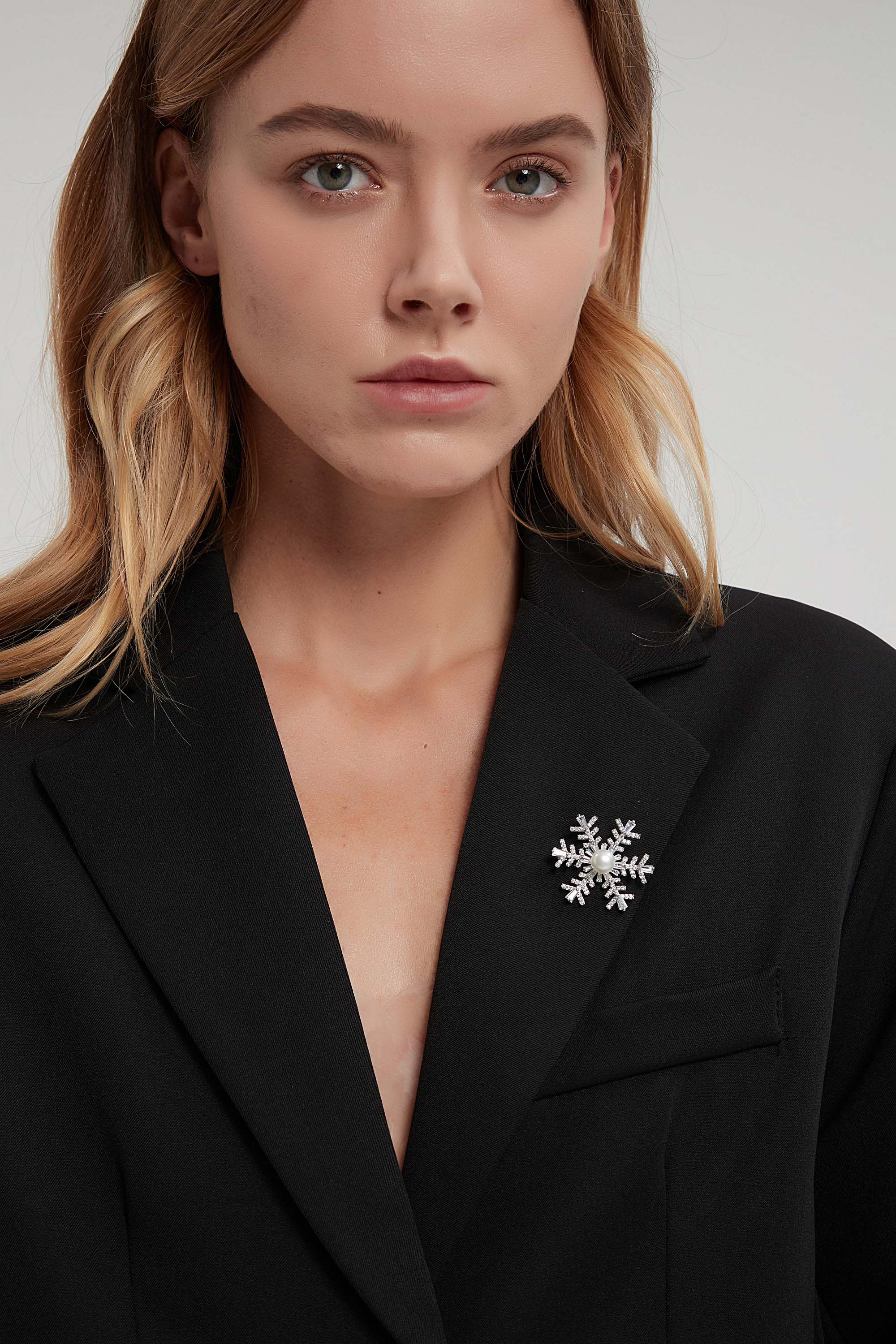 Classicharms-Pavé And Pearl Snowflake Brooch & Necklace Set