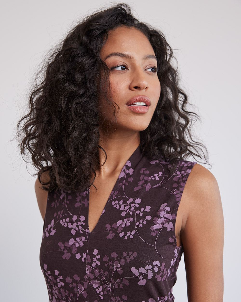 Fitted Sleeveless V-Neck T-Shirt