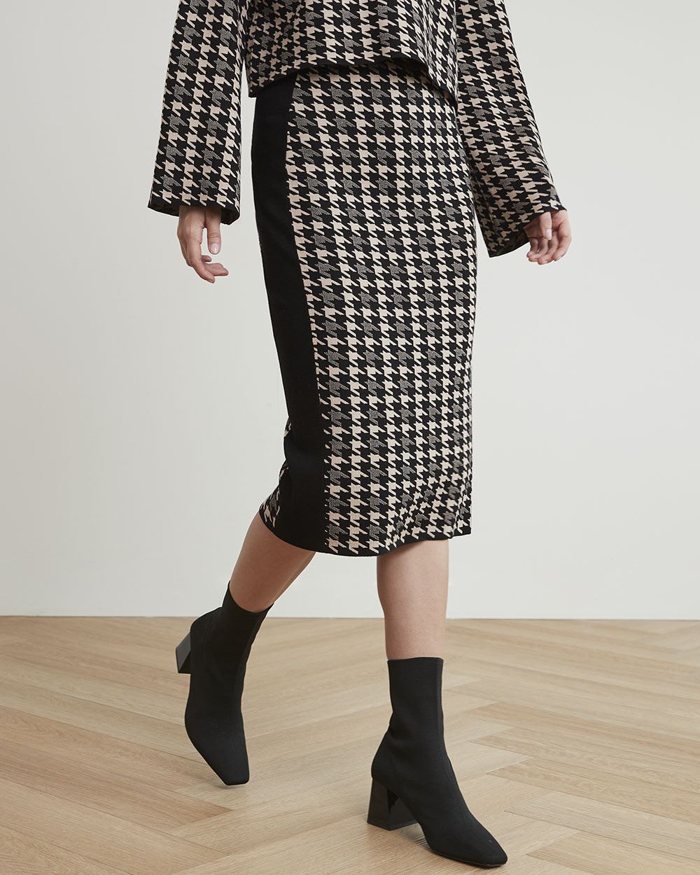 Knitted Pencil Midi Skirt