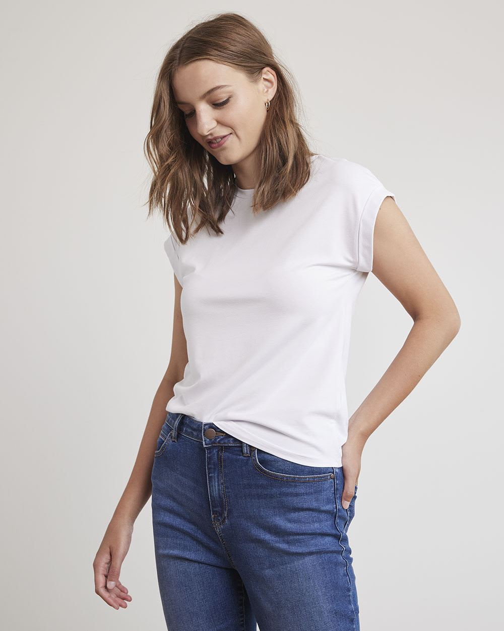 Fitted Extended-Sleeve Crew-Neck Tee