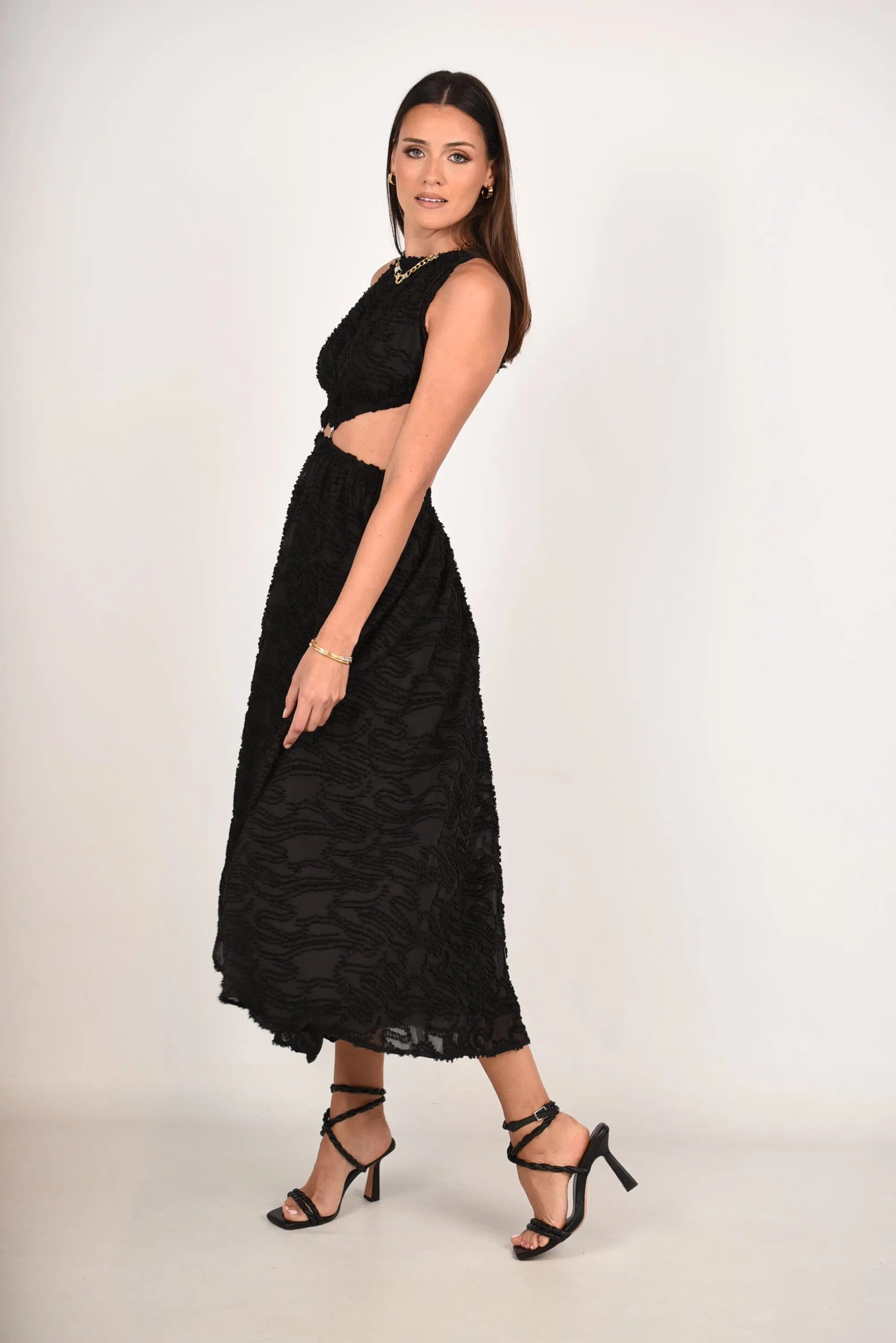 Akalia Out Of Your Reach Maxi Dress