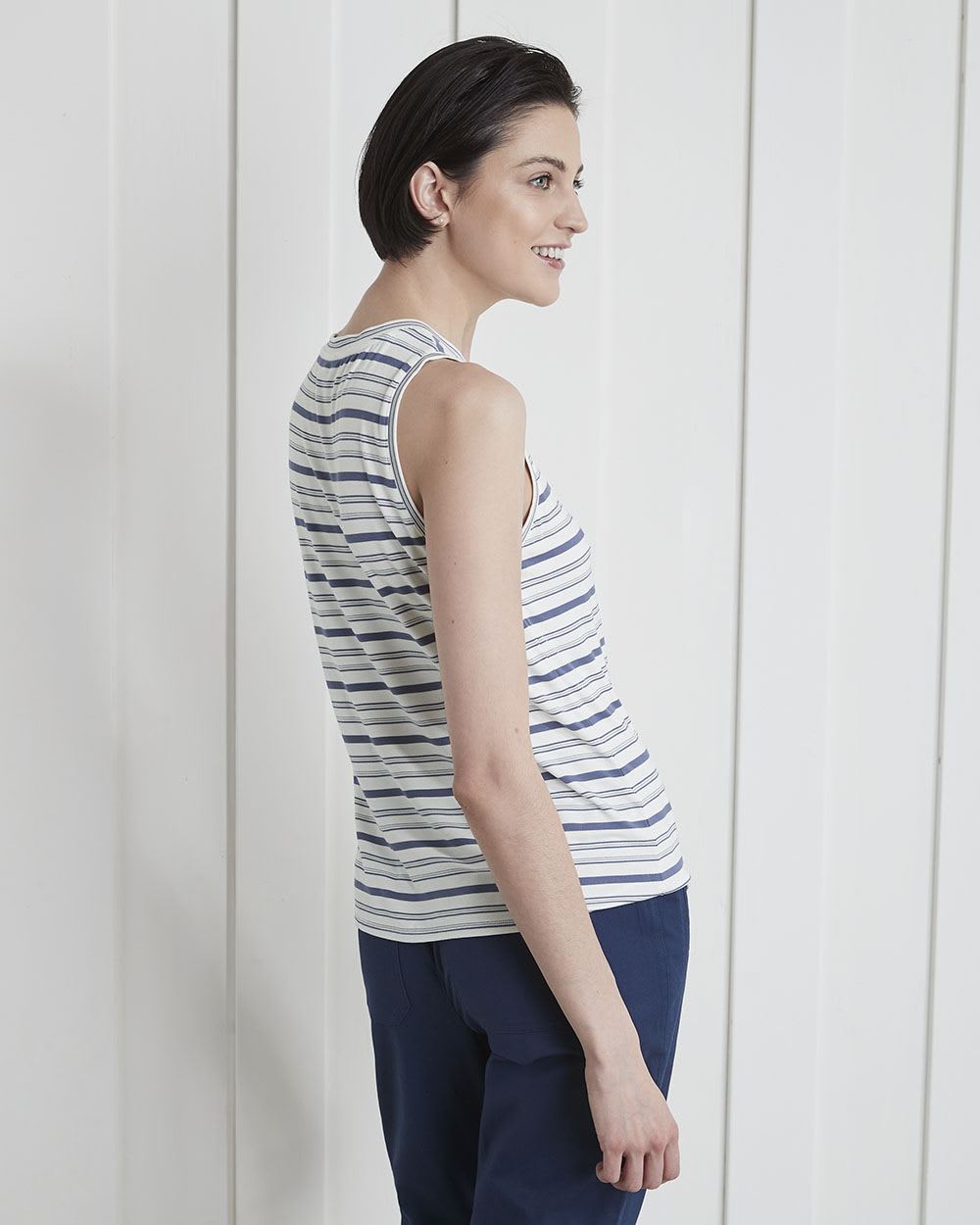 Crew-Neck Coloured Muscle T-Shirt