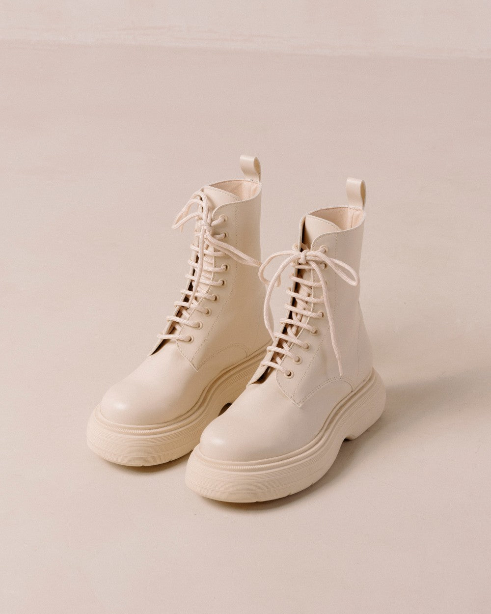 SVEGAN - Gouache Warm White Boots