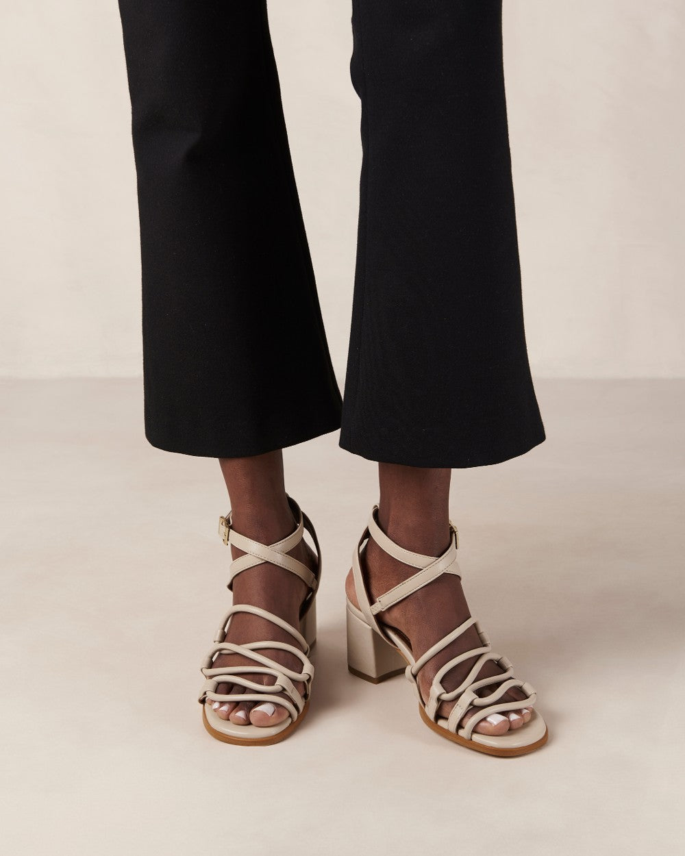 SVEGAN - Mick Tahini Beige Vegan Leather Sandals