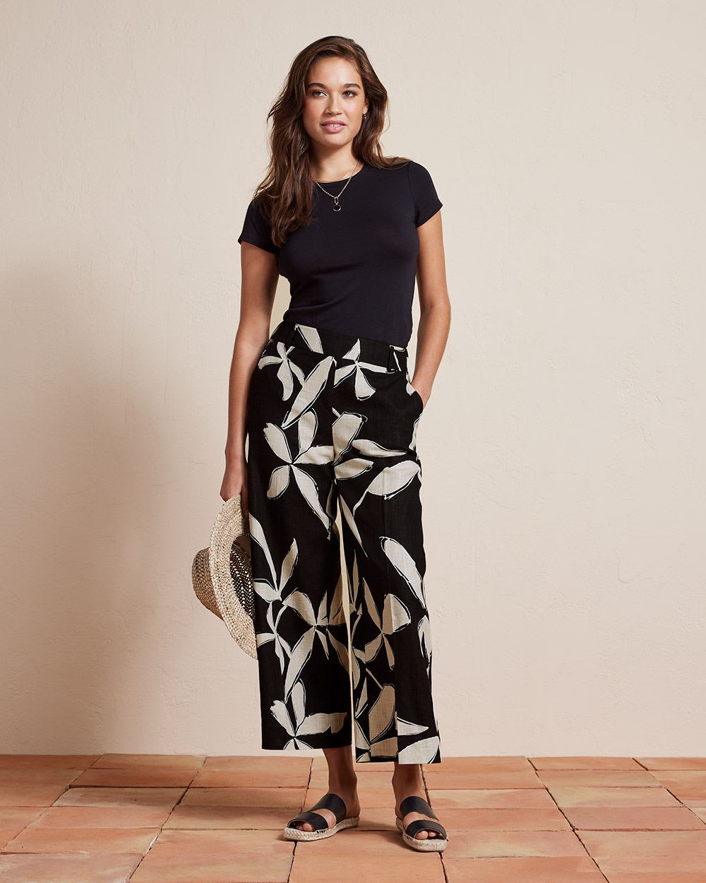 Linen High-Rise Wide-Leg Crop Cargo Pant