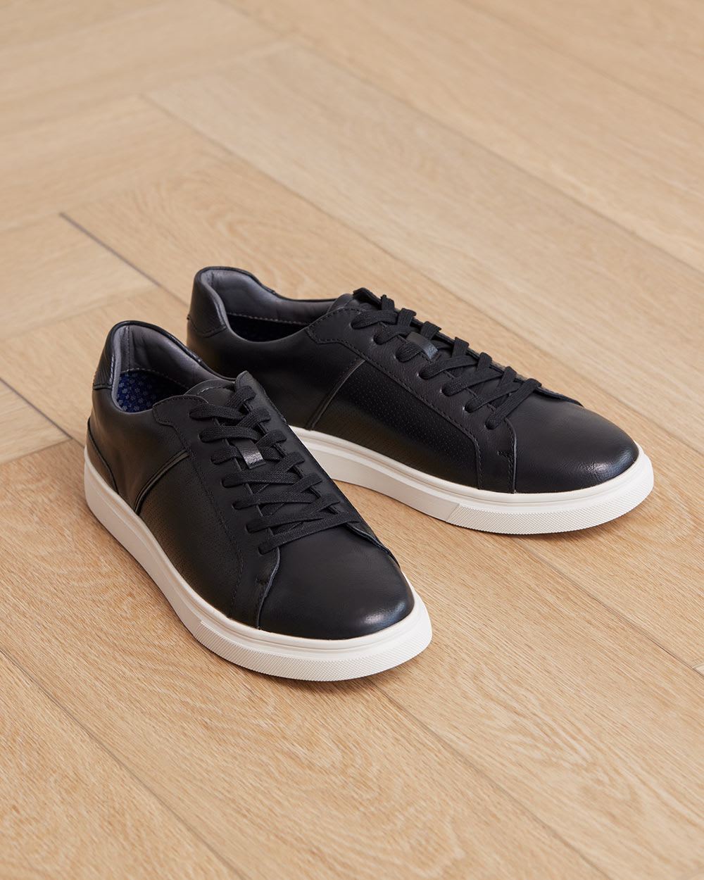 Steve Madden (TM) - Slade Casual Shoes