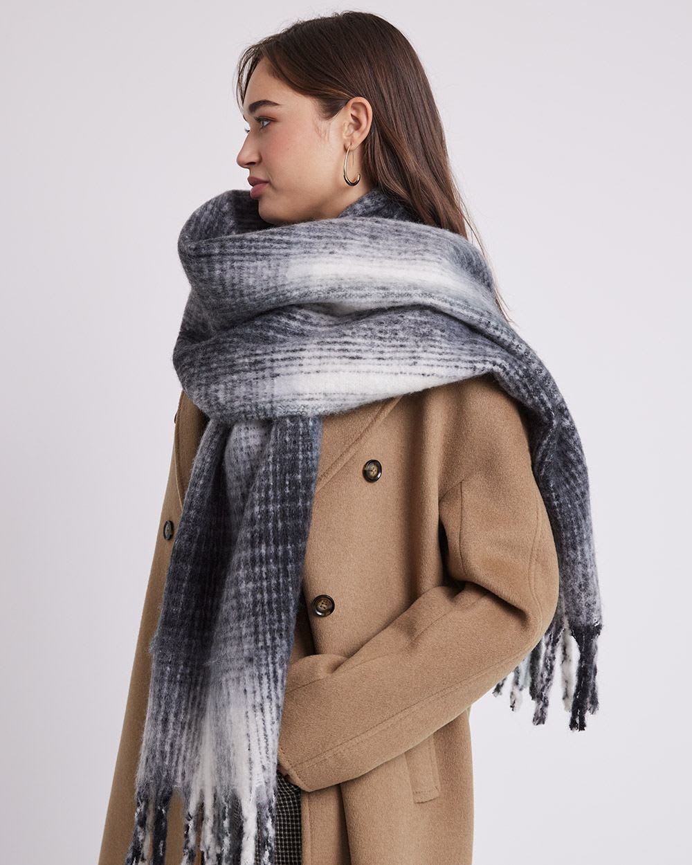 Black and White Plaid Blanket Scarf with Fringes