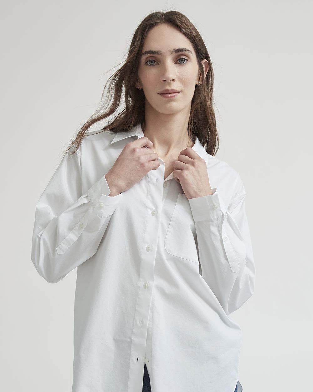 Long-Sleeve Buttoned-Down White Poplin Blouse