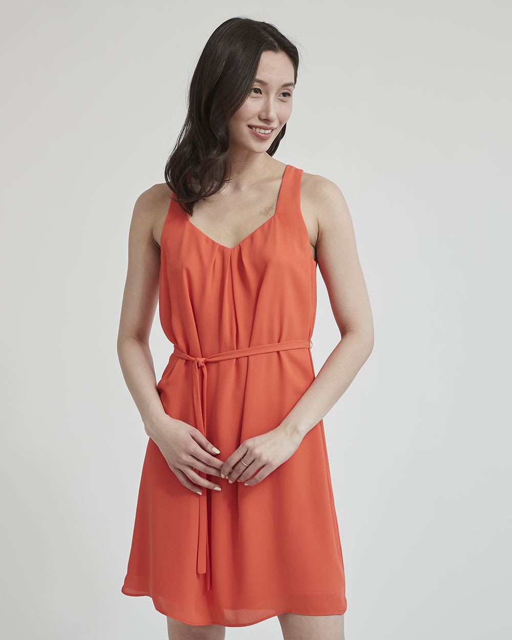 Silky Crepe Sleeveless Shift Dress