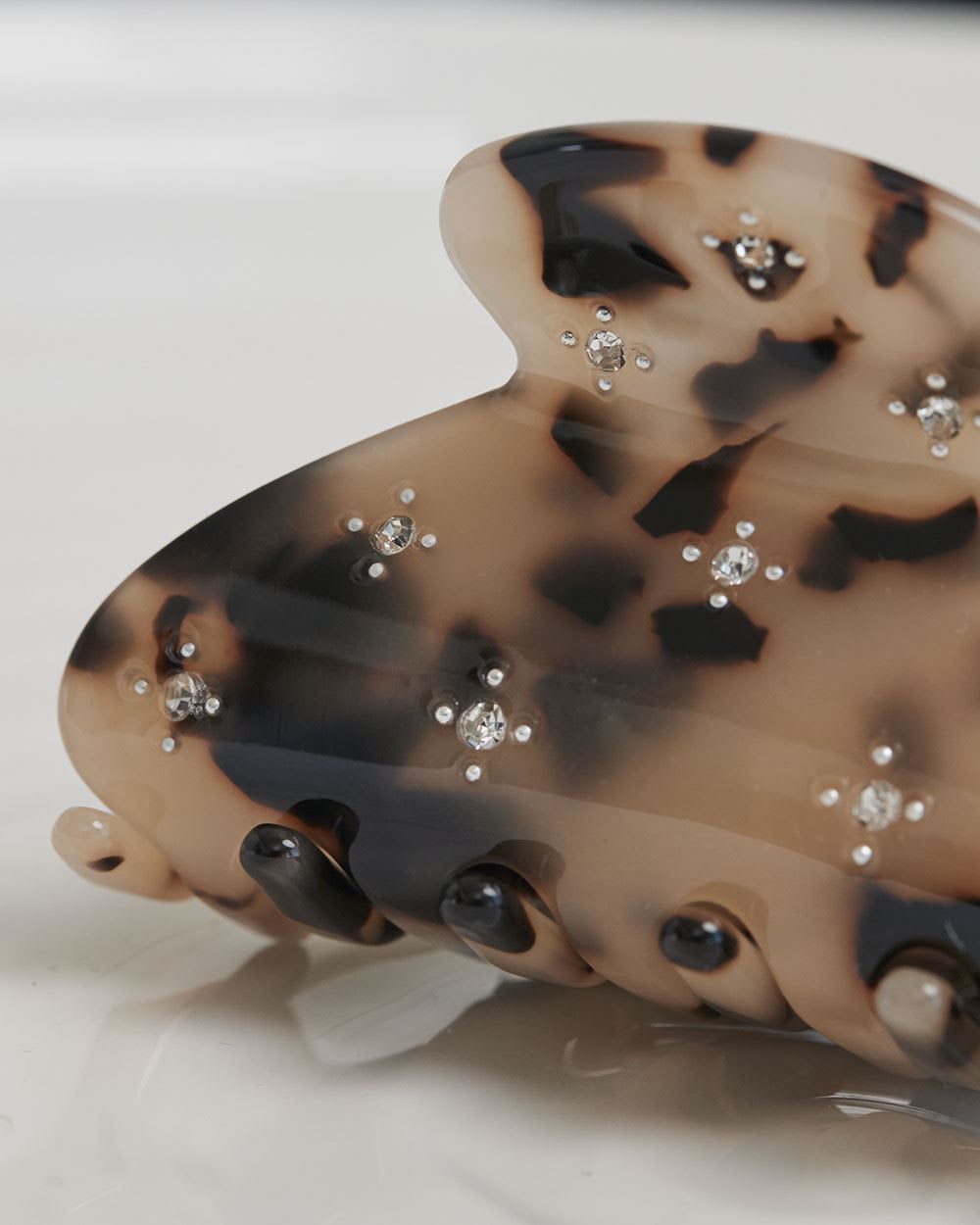 Medium Acrylic Hair Grippers with Crystals