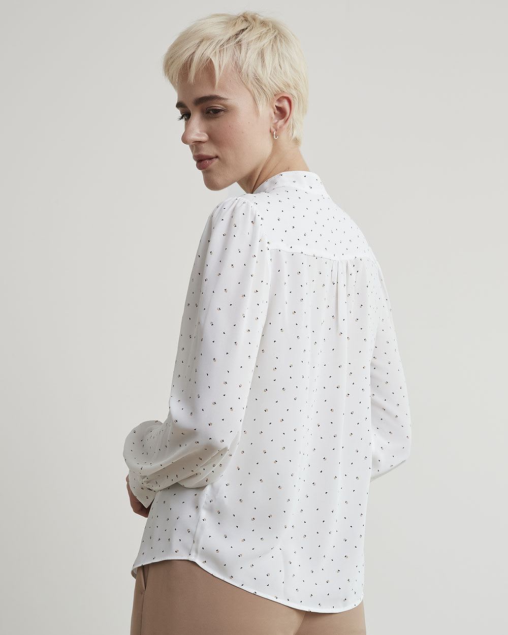 Long-Sleeve Buttoned-Down Silky Crepe Blouse