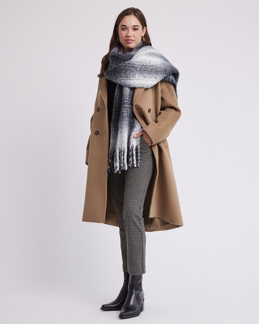 Black and White Plaid Blanket Scarf with Fringes