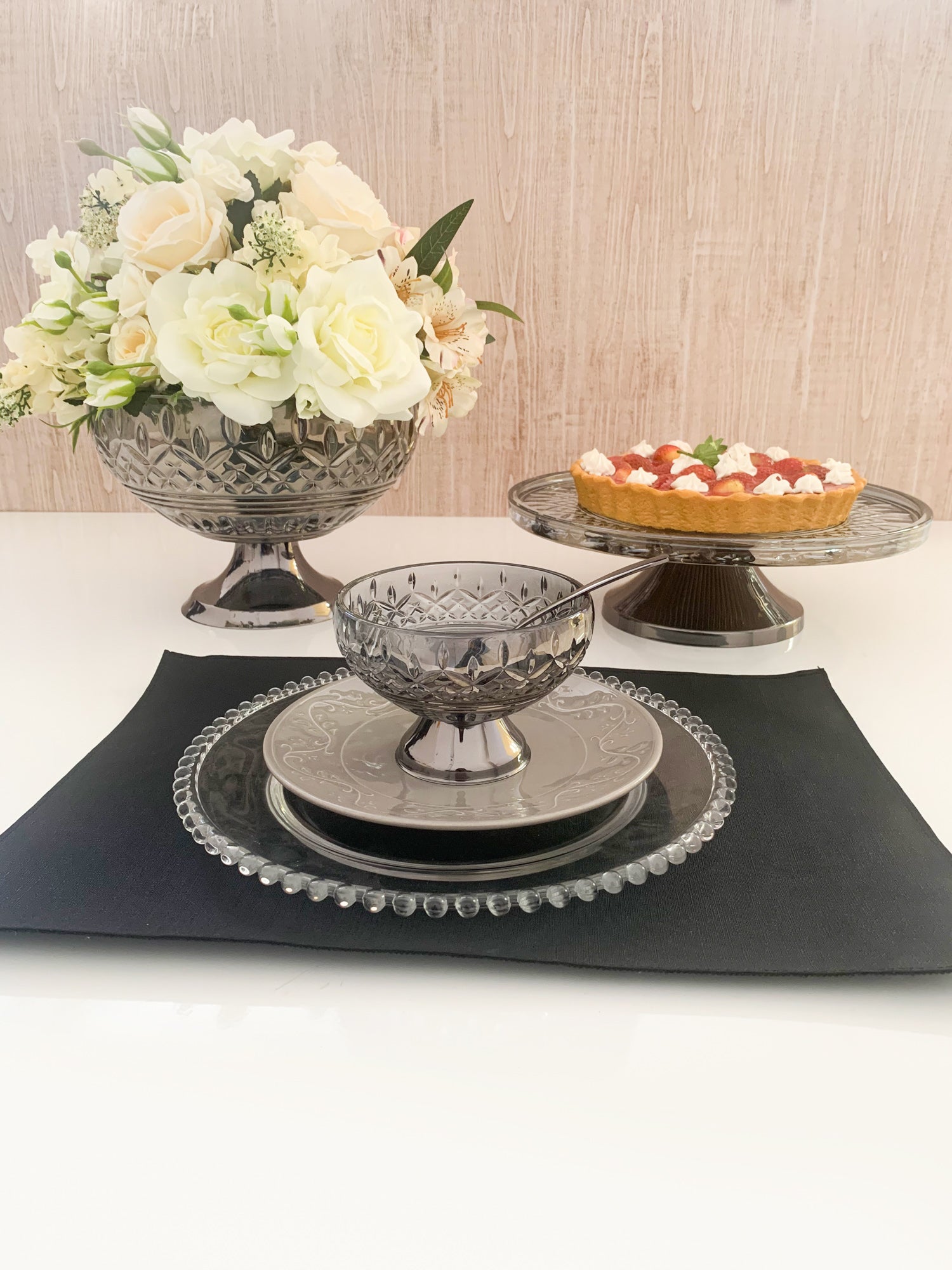 Lys Collection Grey Crystal Dessert Bowls with Spoons Set of 4