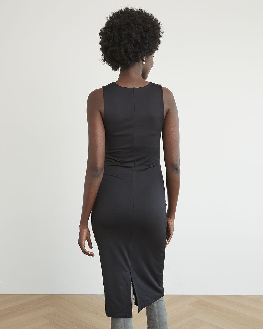 Sleeveless Fitted V-Neck Dress