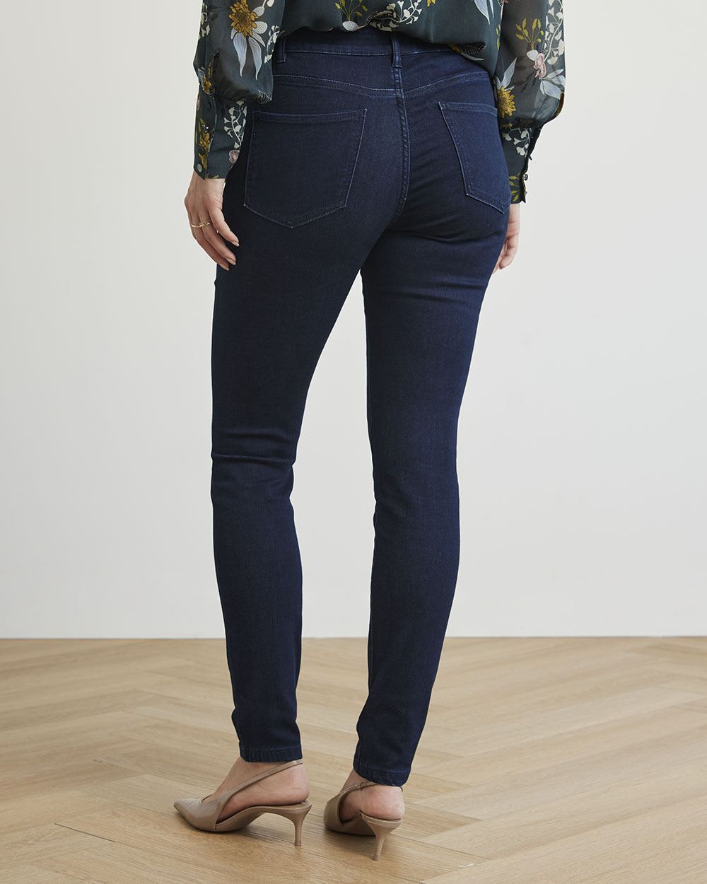 Dark Wash Mid-Rise Natalie Jegging - 32''