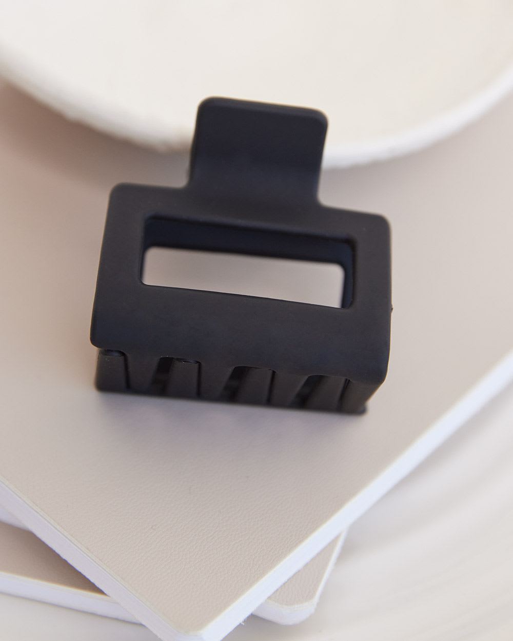 Black Square Hair Gripper