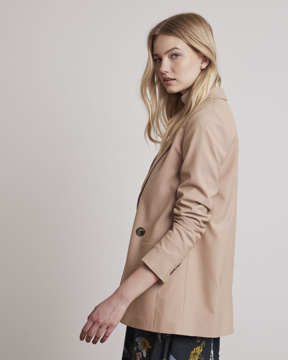 Loose Two-Tone Open Blazer