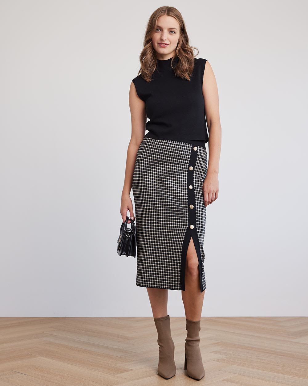 Knitted Pencil Midi Skirt with Decorative Buttons