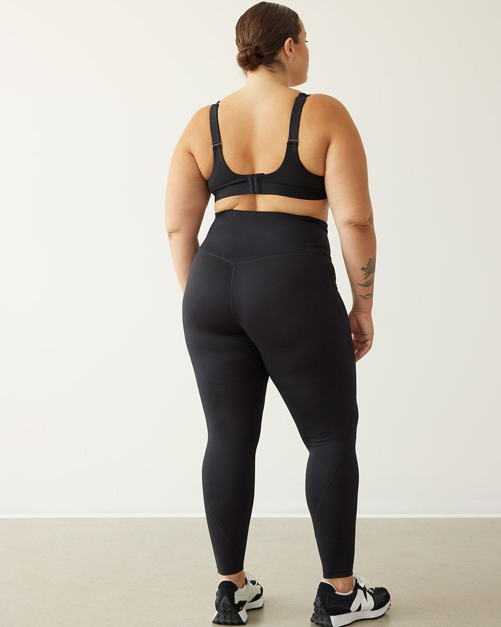 High-Rise Pulse Legging with Pockets, Hyba