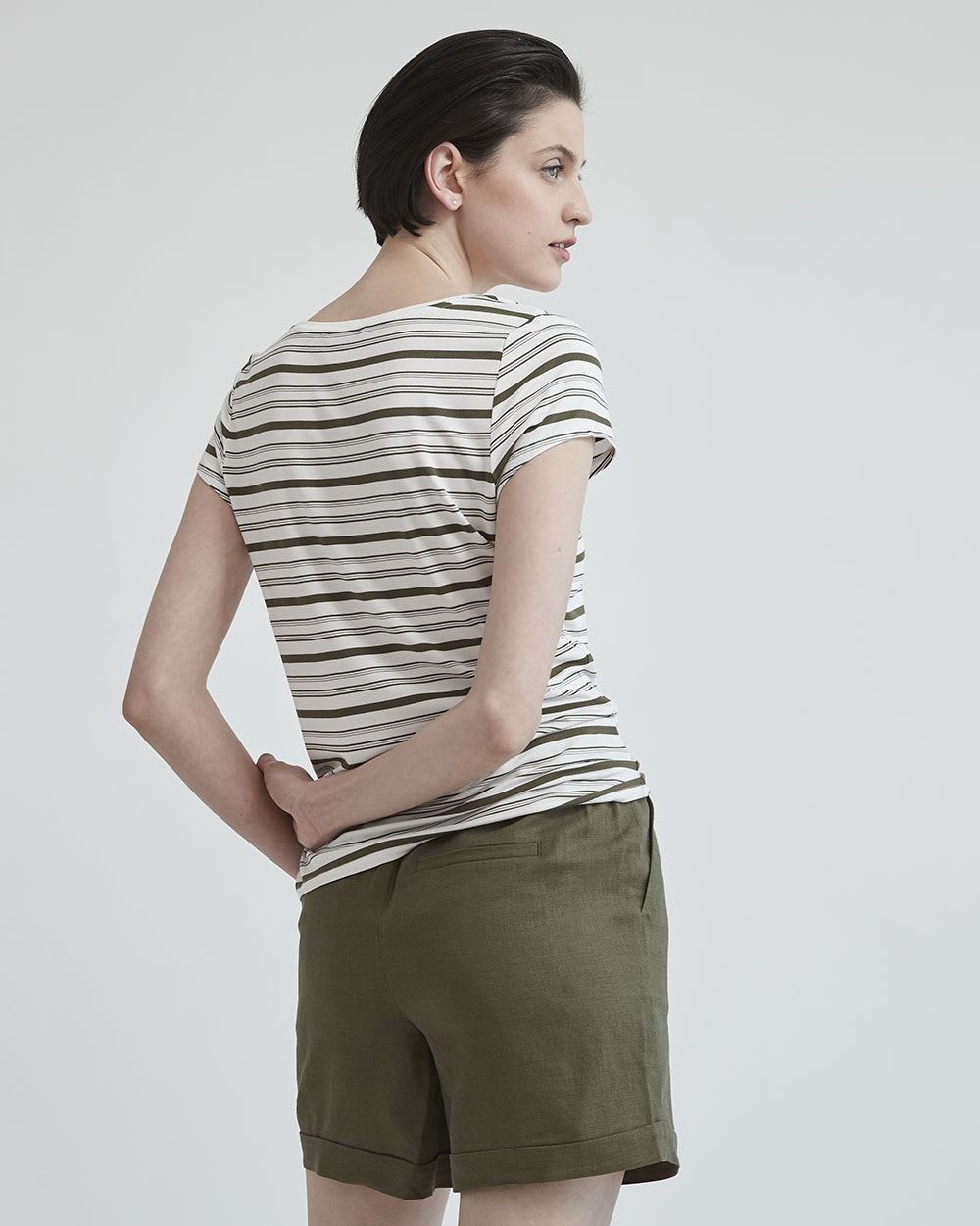 Fitted Short Sleeve Scoop-Neck T-Shirt