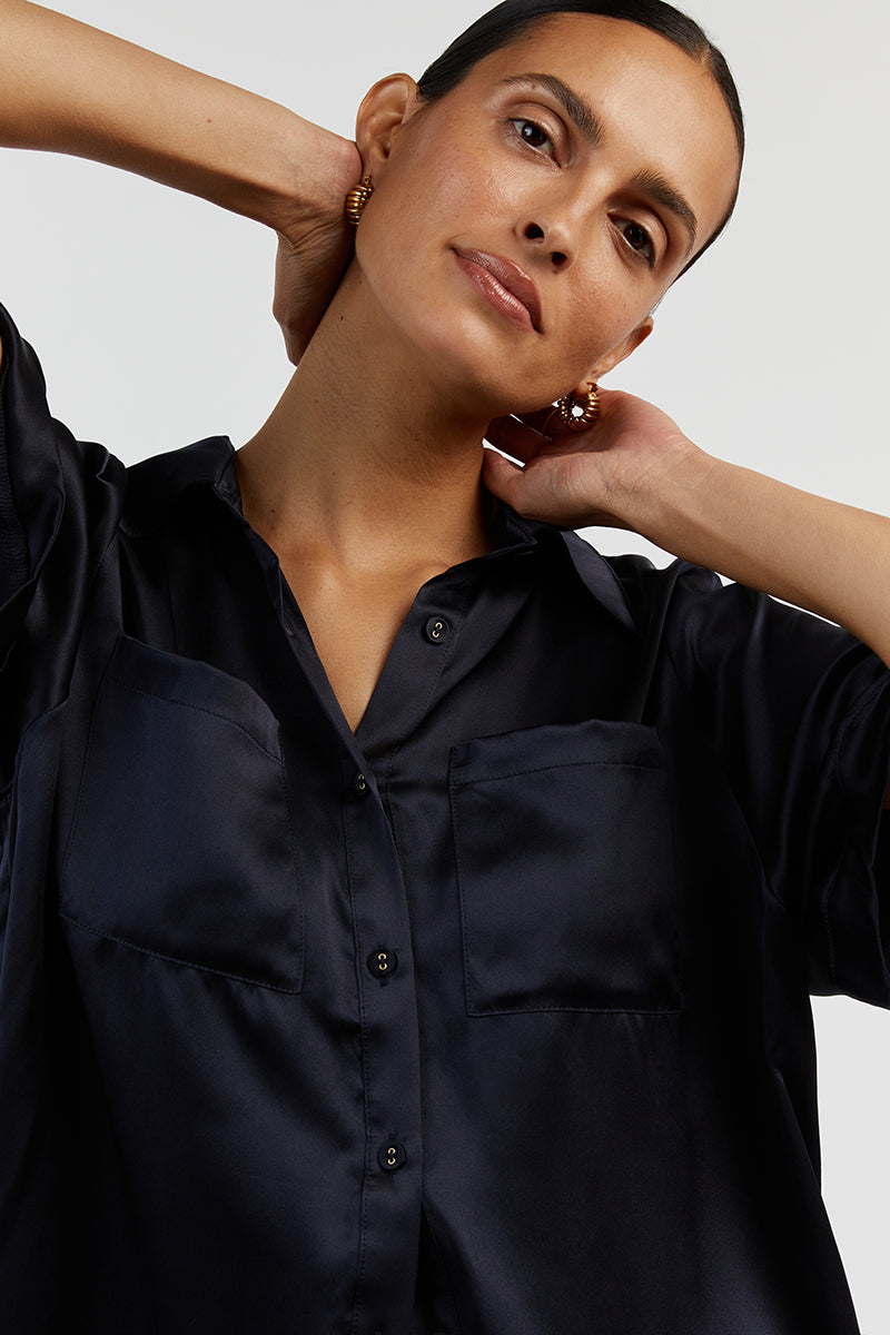 EVANS NAVY SILK VACATION SHIRT