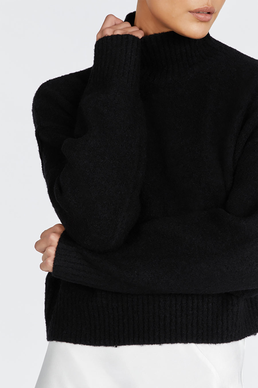 CLEO BLACK CROPPED JUMPER