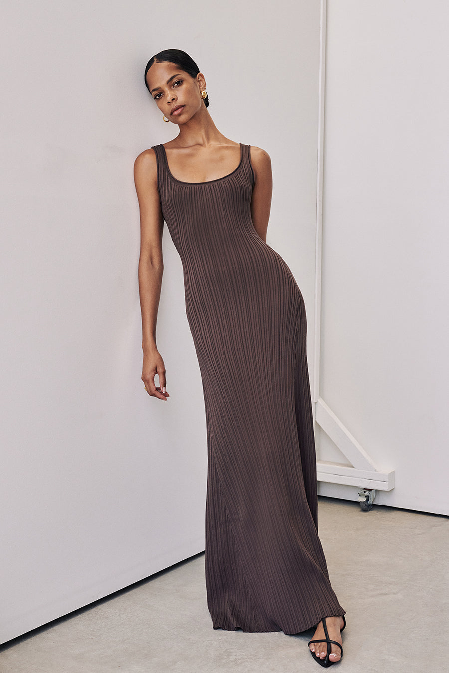 BELLA COFFEE KNIT MAXI DRESS