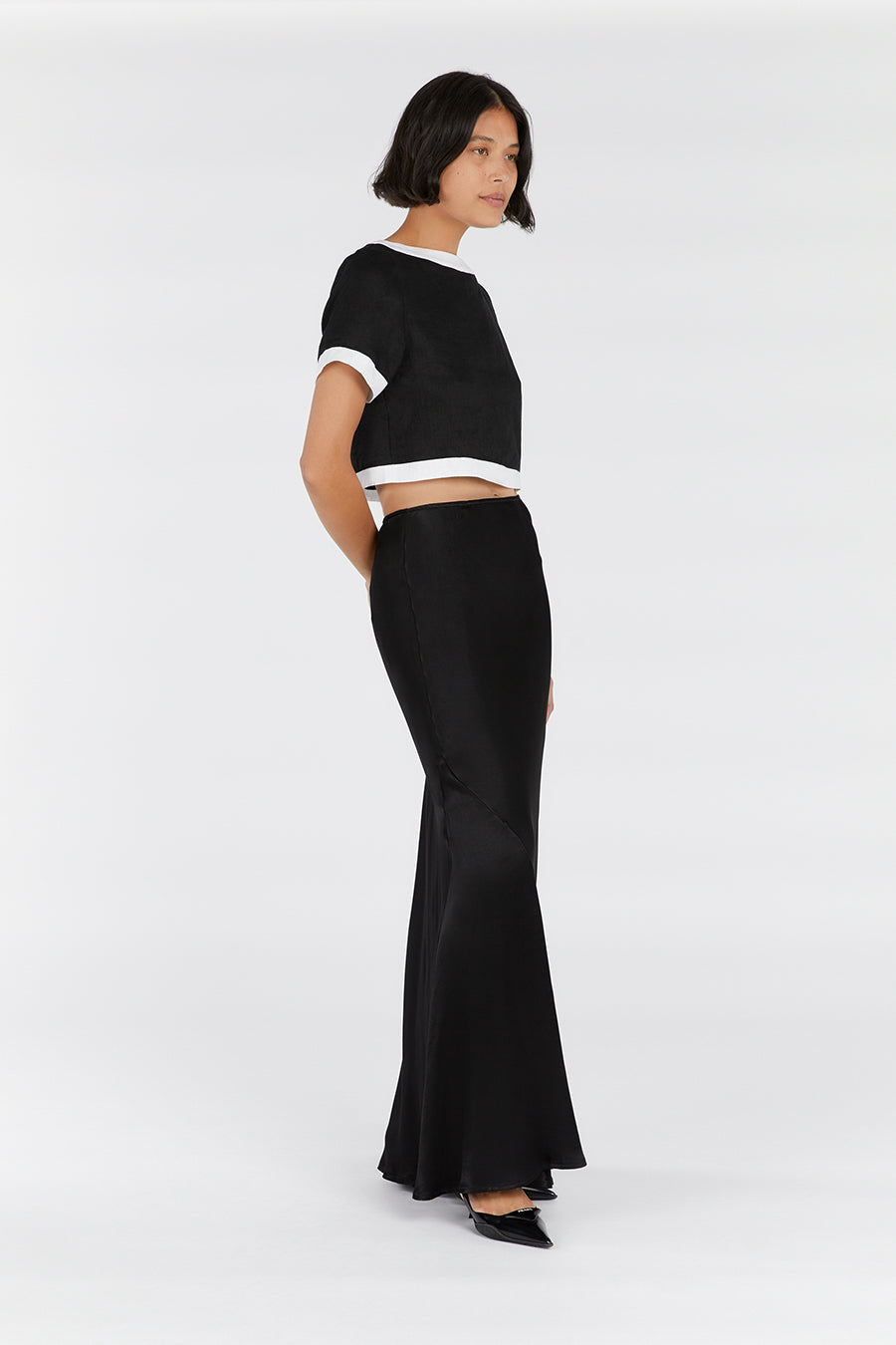 CARTER BLACK LINEN CROP TOP