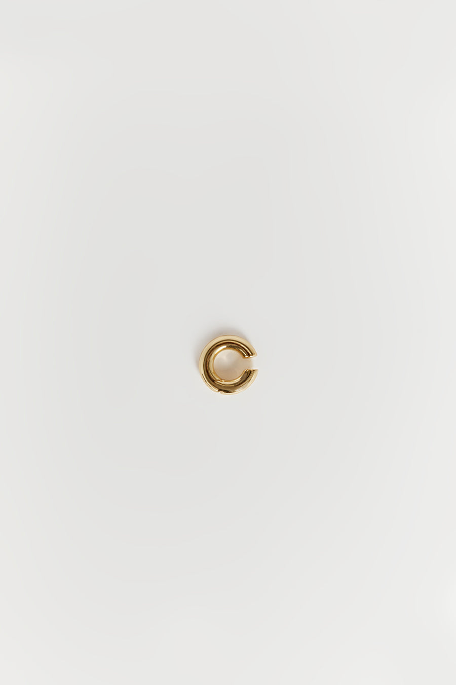 LUV AJ AMALFI EAR CUFF GOLD