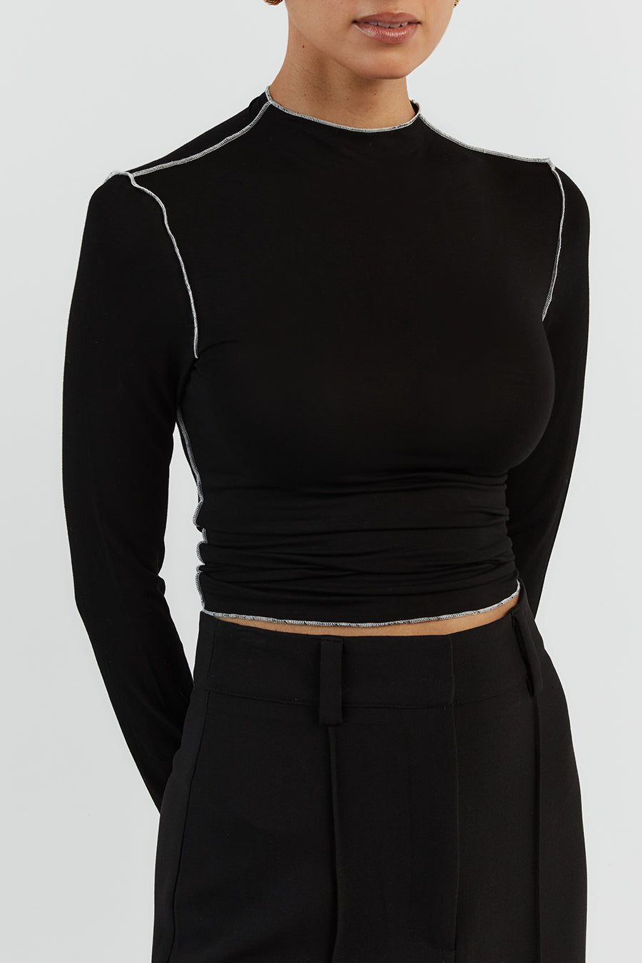 SOHO BLACK LONG SLEEVE TOP