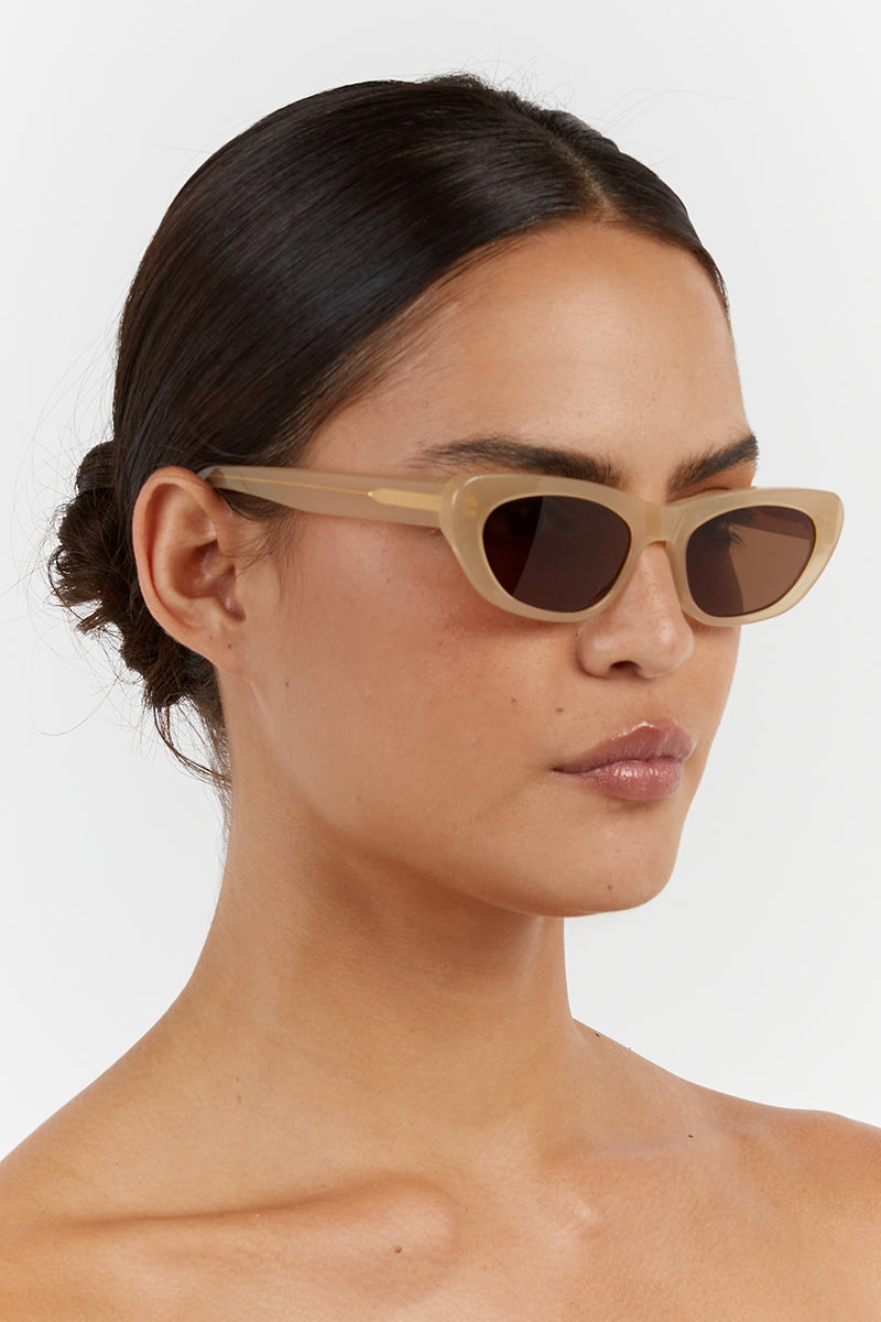 SHEVOKE NINA OLIVE SUNGLASSES
