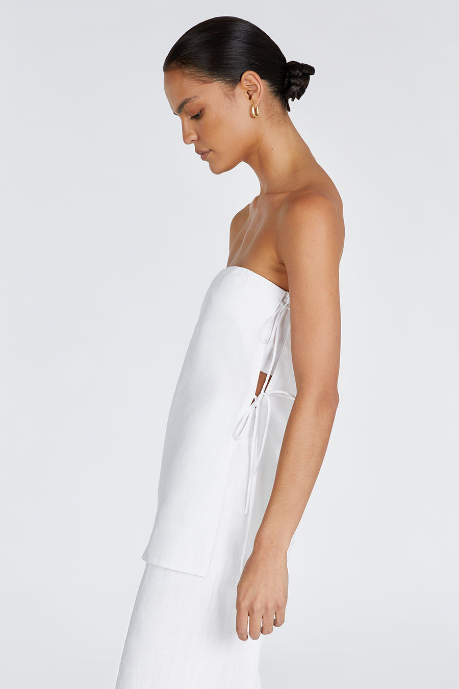 TORI WHITE LINEN STRAPLESS TOP