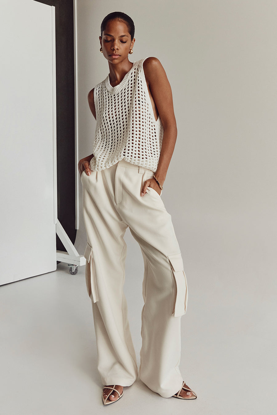 HUNTER OFF WHITE CROCHET TANK