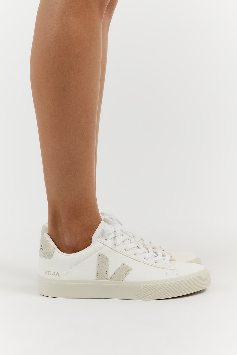 VEJA CAMPO EXTRA WHITE NATURAL