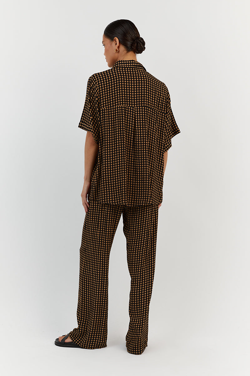 MILA CARAMEL VACATION SHIRT