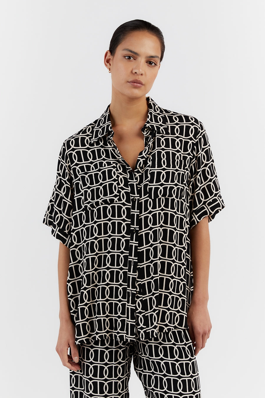 IZZIE CHAIN VACATION SHIRT