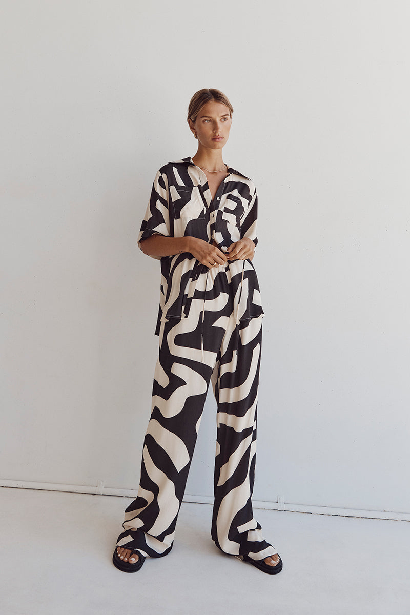NINA CREAM VACATION SHIRT