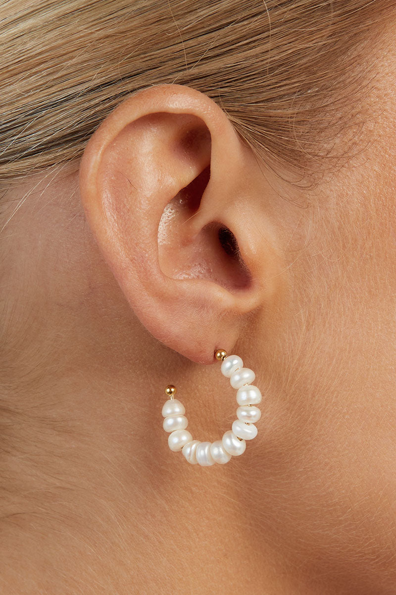 PORTER MINI PEARL HOOP EARRINGS