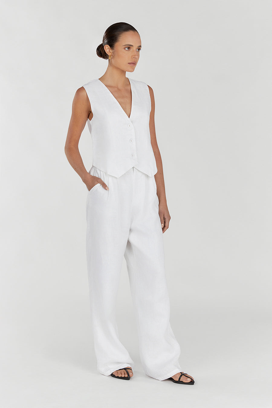 BANKS WHITE LINEN VEST