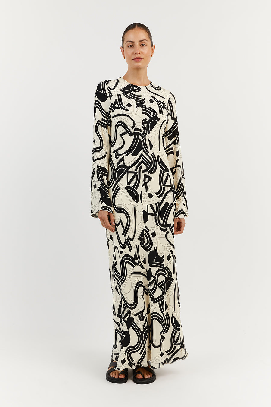 LAYTON CREAM SLEEVED DRESS
