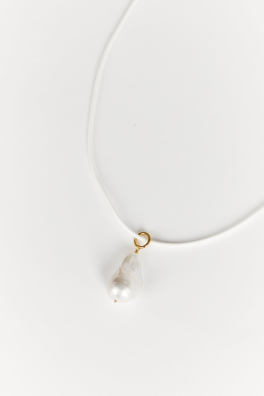 AMBER SCEATS INES PEARL NECKLACE