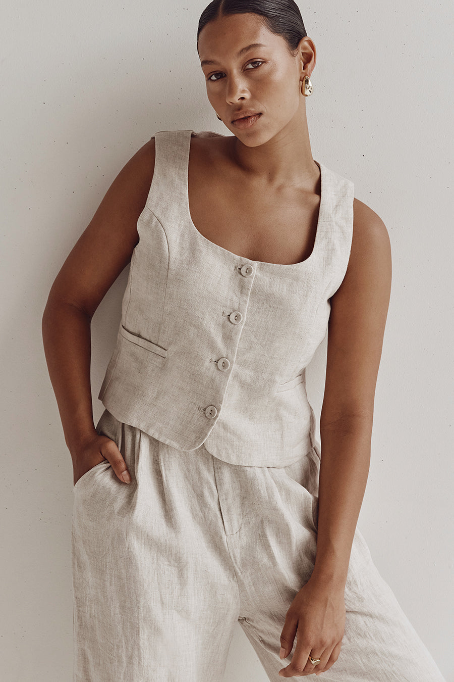 OSCAR NATURAL SCOOP NECK LINEN VEST