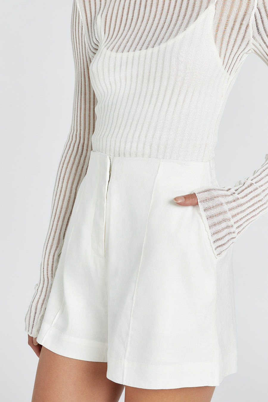 SLOAN WHITE LINEN BLEND SHORT