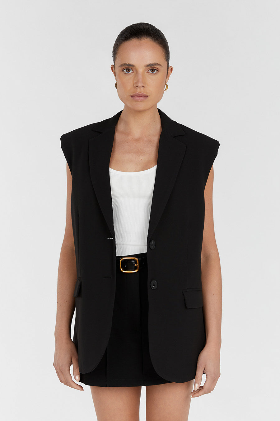 ROWAN BLACK SLEEVELESS BLAZER