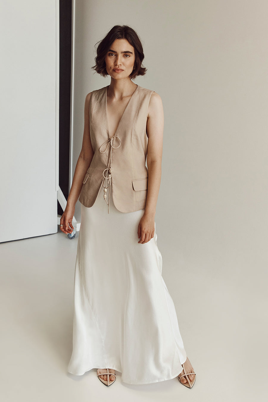 LUCCA SAND TIE VEST