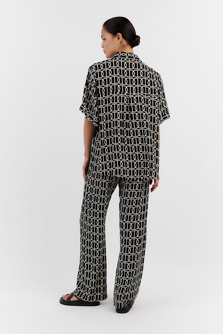 IZZIE CHAIN VACATION SHIRT